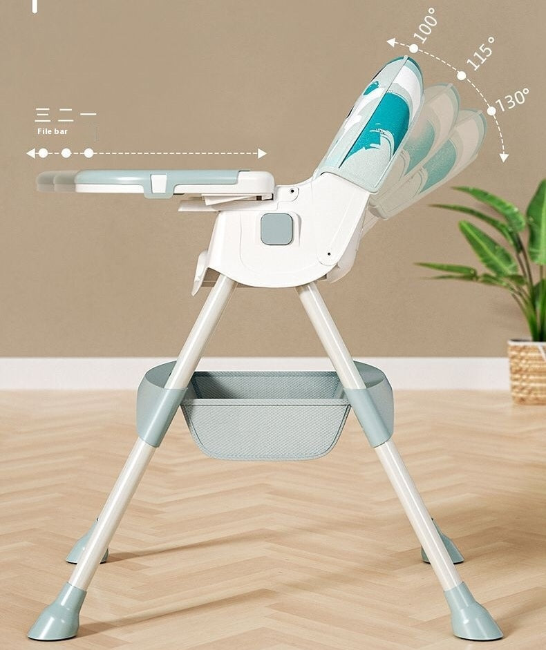 Chaise haute bébé avec hauteur ajustable pratique pour les repas et facile à nettoyer