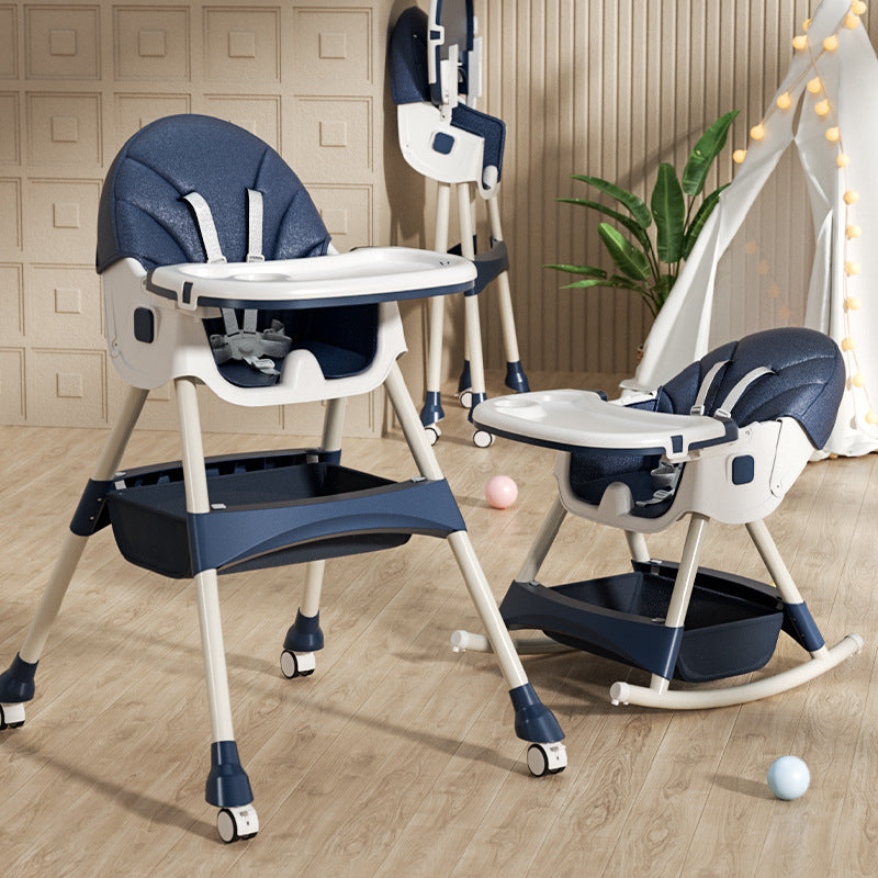 Chaise haute évolutive en bleu, ajustable et confortable, idéale pour les repas de bébé.